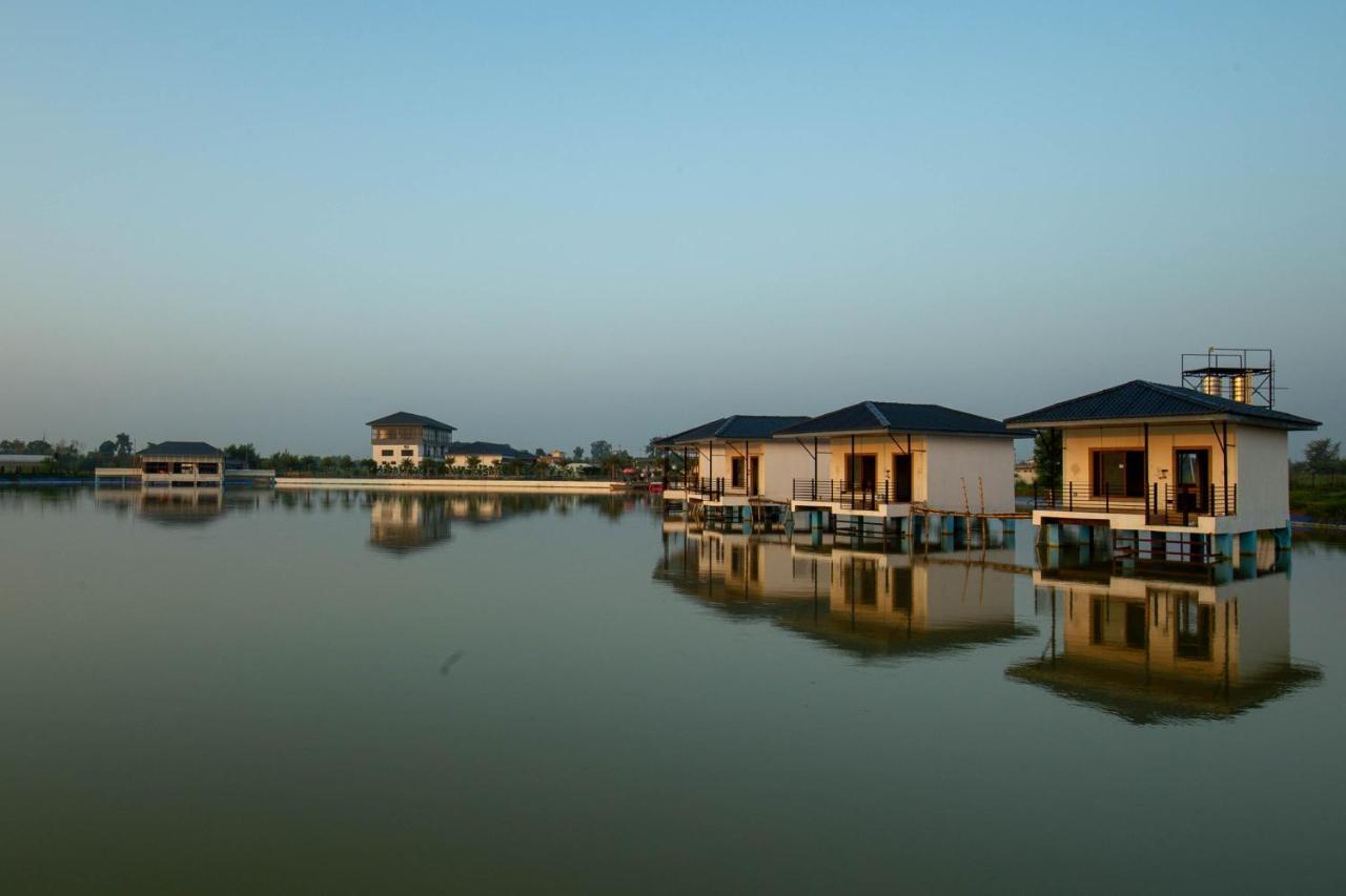 Lumbini Palace Resort Exterior photo